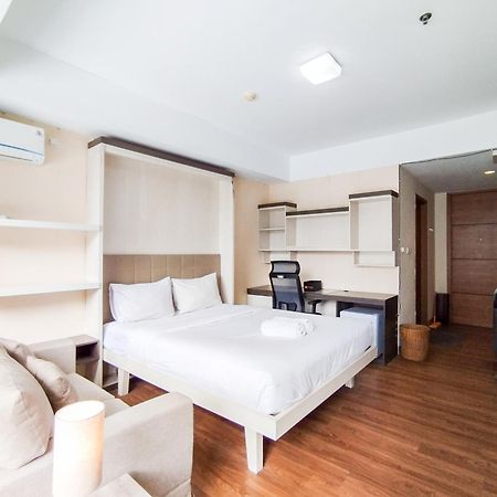 Simply And Comfy Studio Room Apartment Beverly Dago By Travelio Bandung Eksteriør bilde