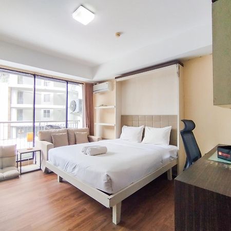 Simply And Comfy Studio Room Apartment Beverly Dago By Travelio Bandung Eksteriør bilde