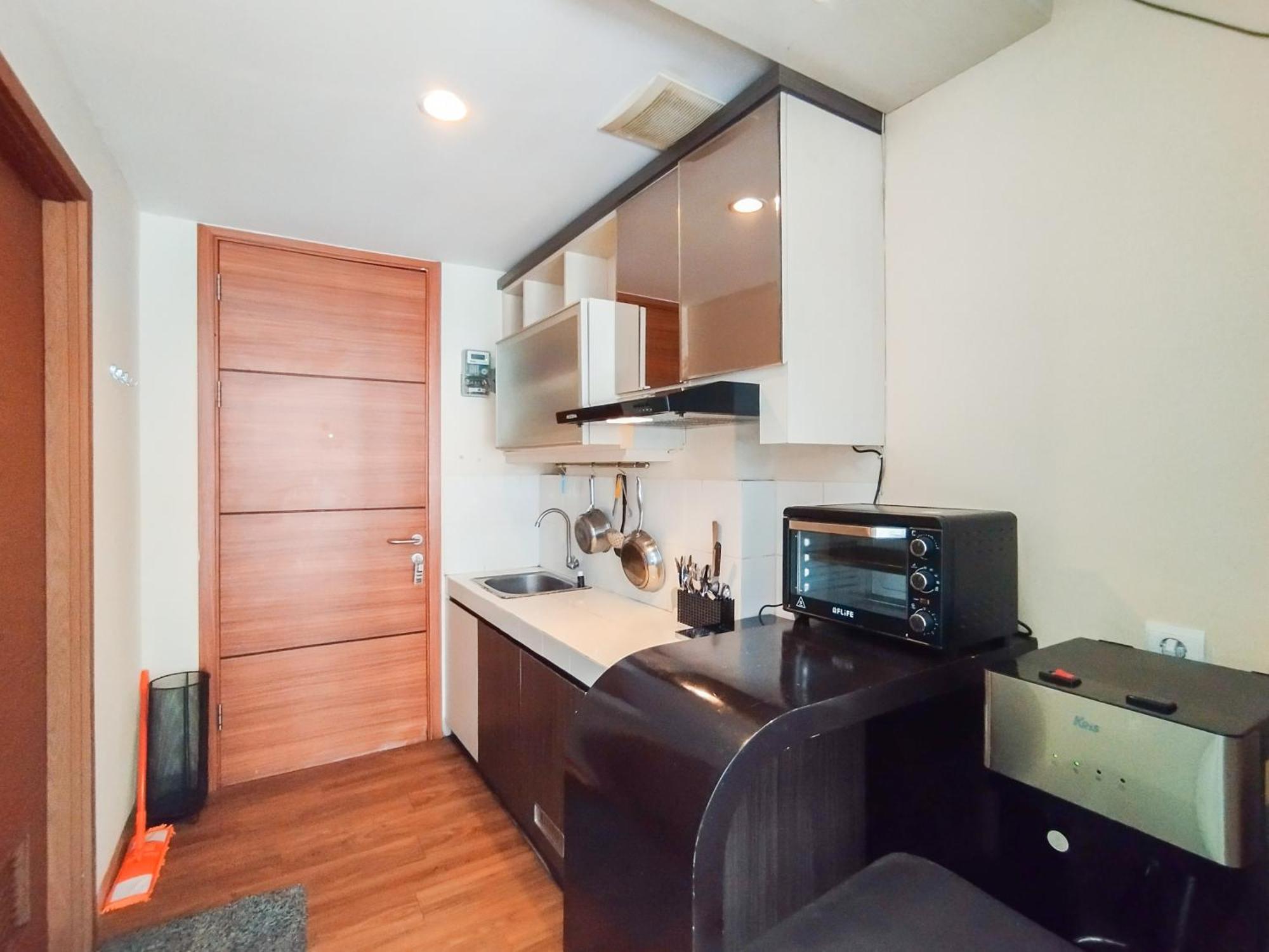 Simply And Comfy Studio Room Apartment Beverly Dago By Travelio Bandung Eksteriør bilde