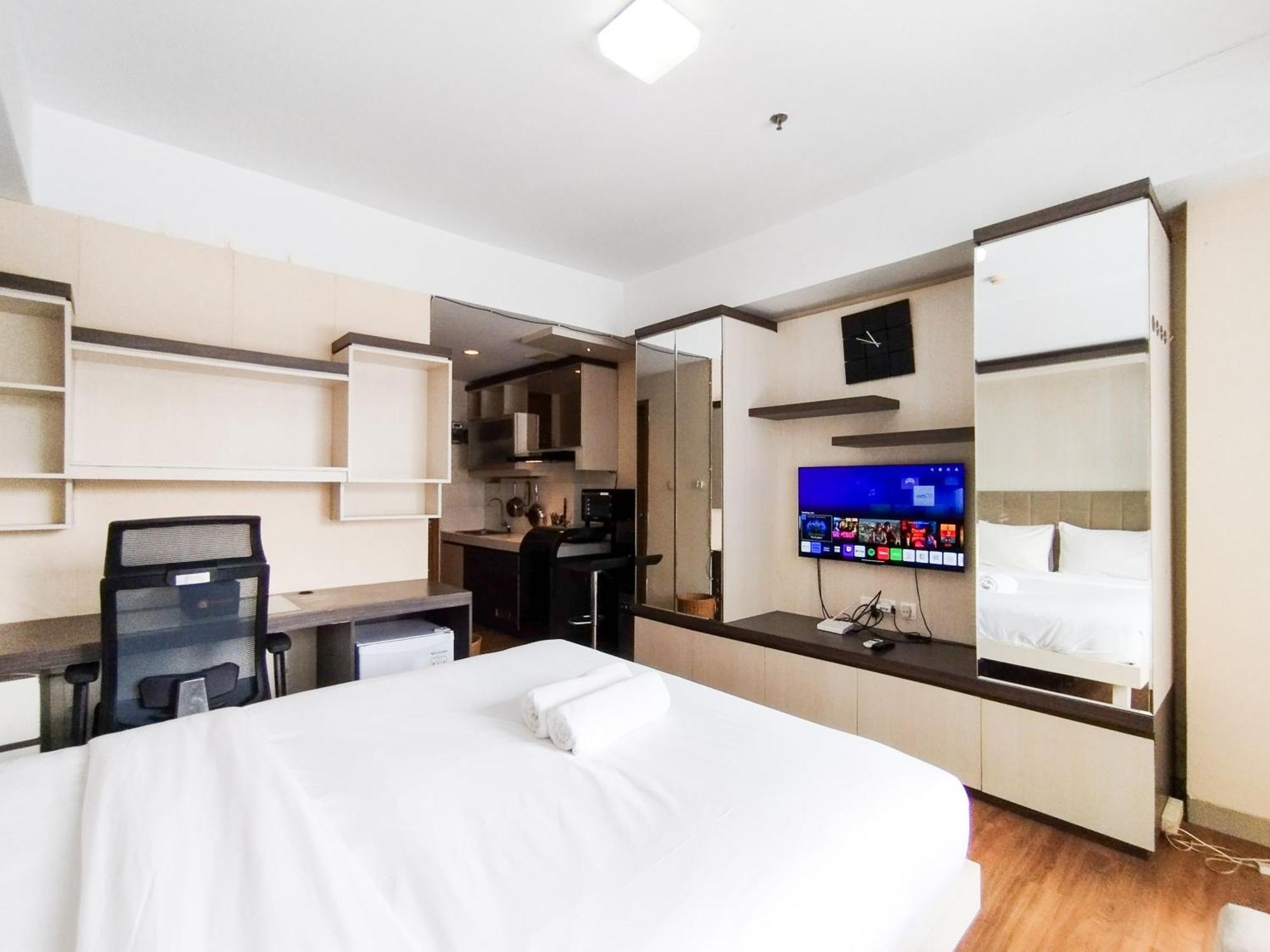 Simply And Comfy Studio Room Apartment Beverly Dago By Travelio Bandung Eksteriør bilde