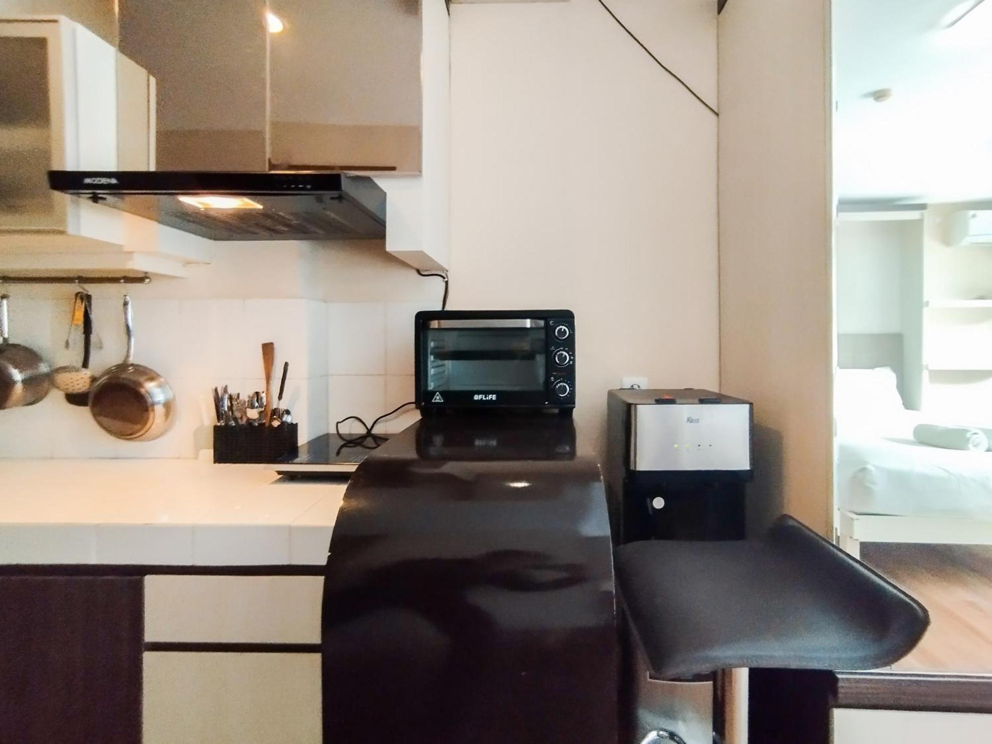 Simply And Comfy Studio Room Apartment Beverly Dago By Travelio Bandung Eksteriør bilde