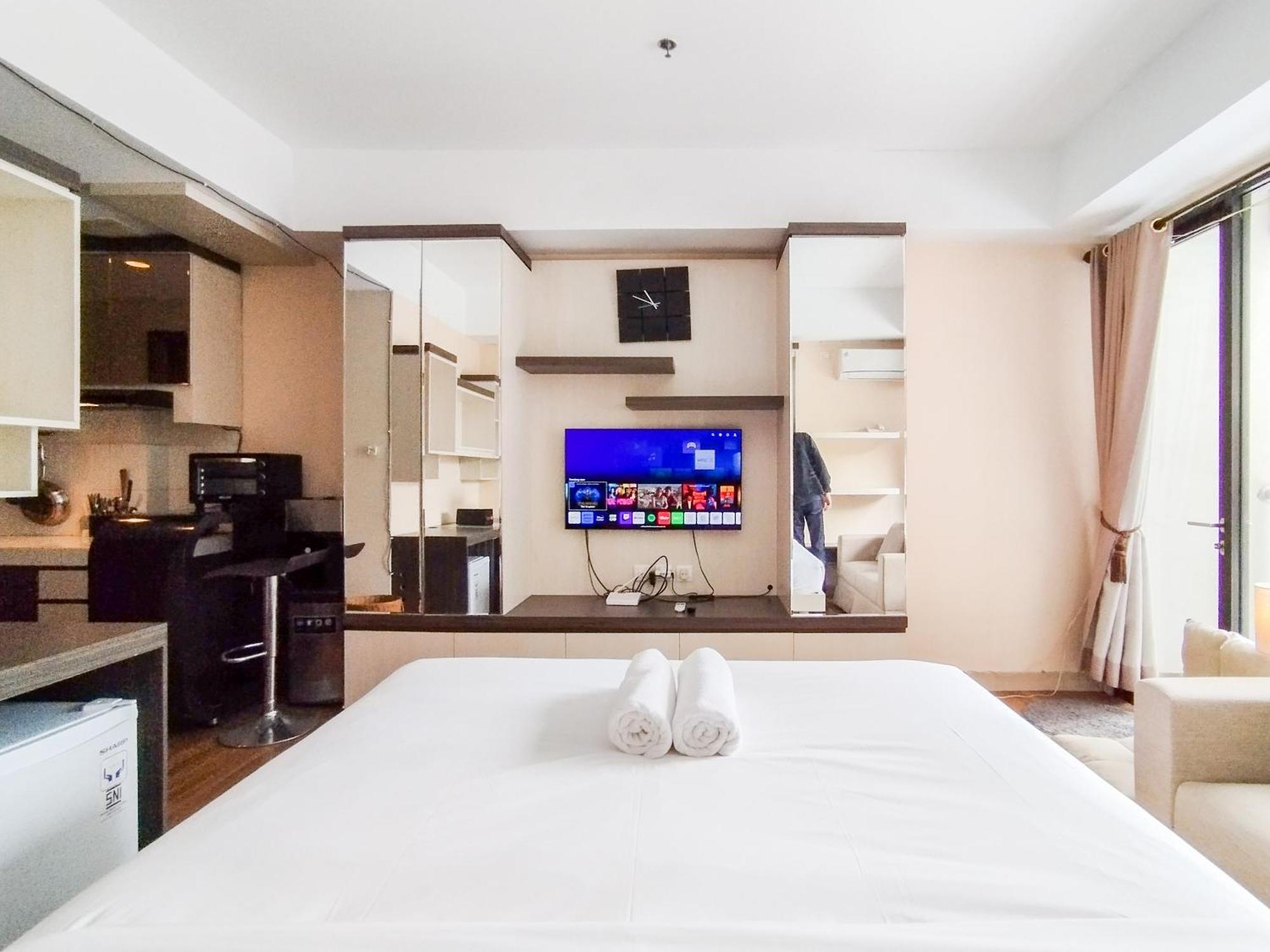 Simply And Comfy Studio Room Apartment Beverly Dago By Travelio Bandung Eksteriør bilde